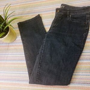 Ann Taylor Loft Curvy Straight Jeans 6P